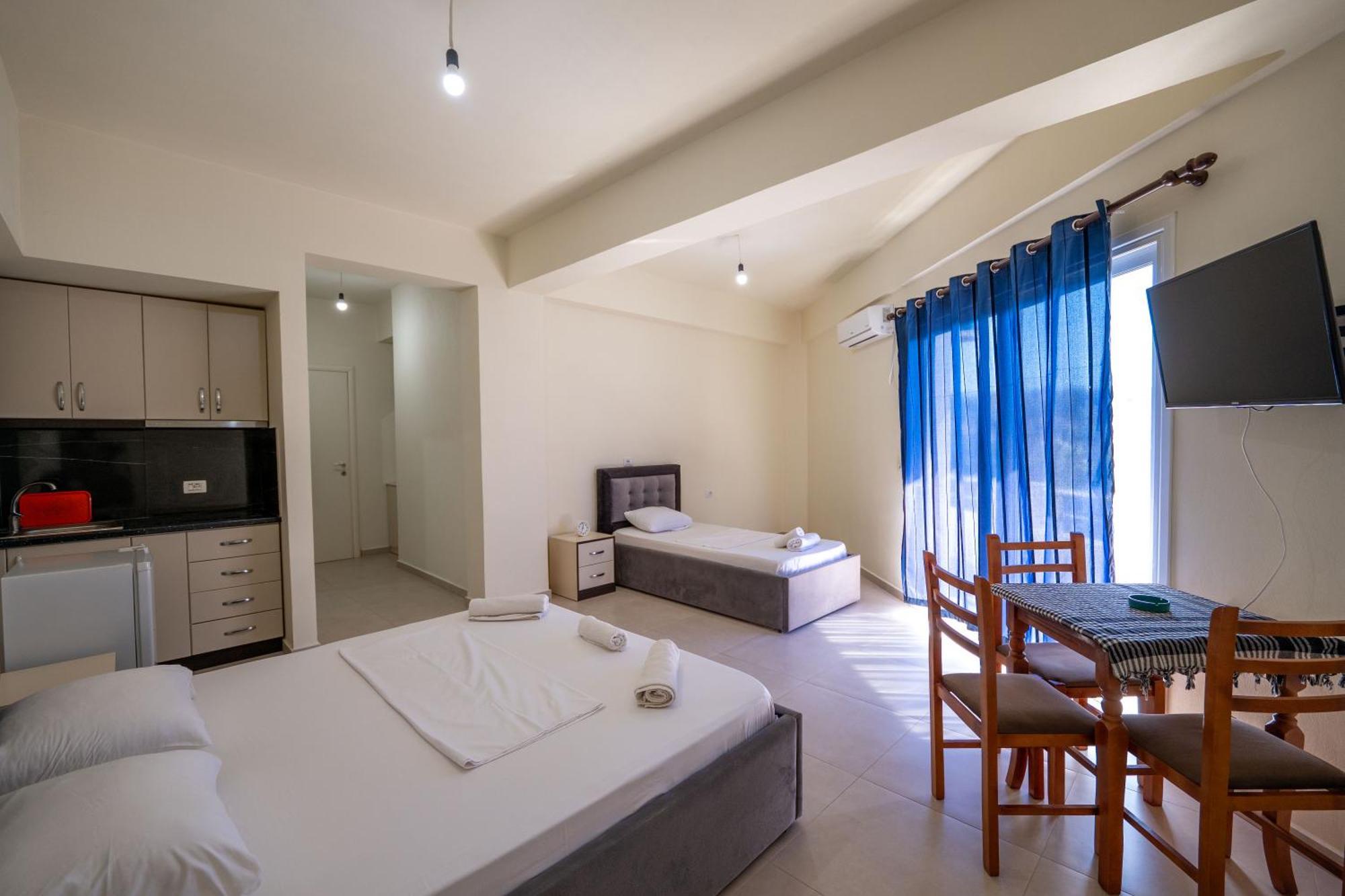 Rest Hour Hotel Εξαμίλιο Εξωτερικό φωτογραφία