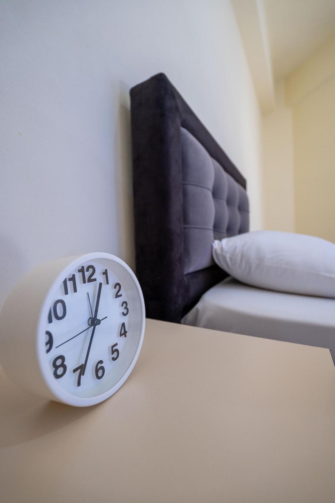 Rest Hour Hotel Εξαμίλιο Εξωτερικό φωτογραφία