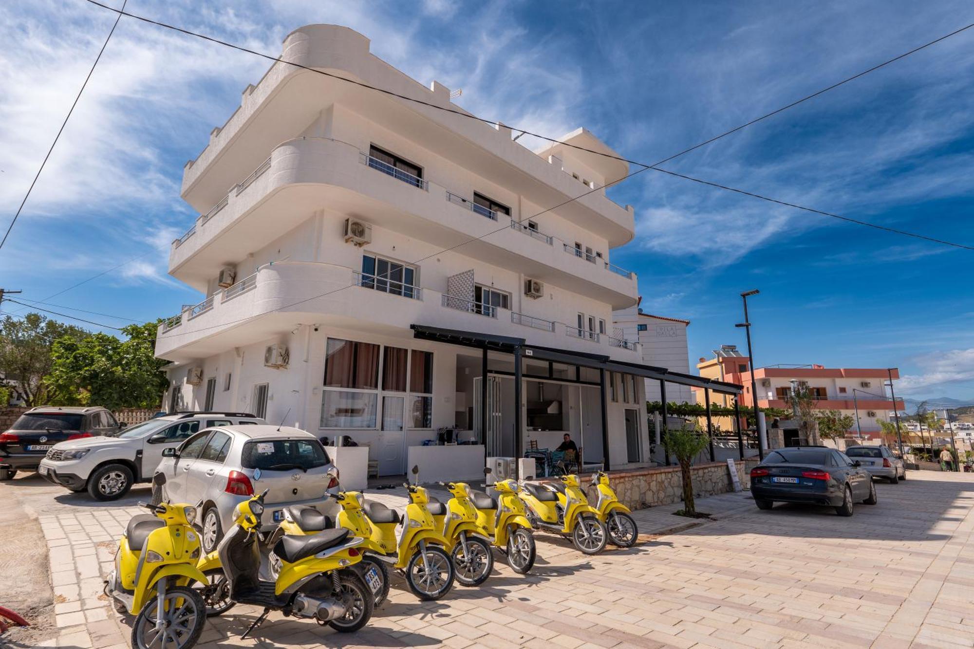 Rest Hour Hotel Εξαμίλιο Εξωτερικό φωτογραφία