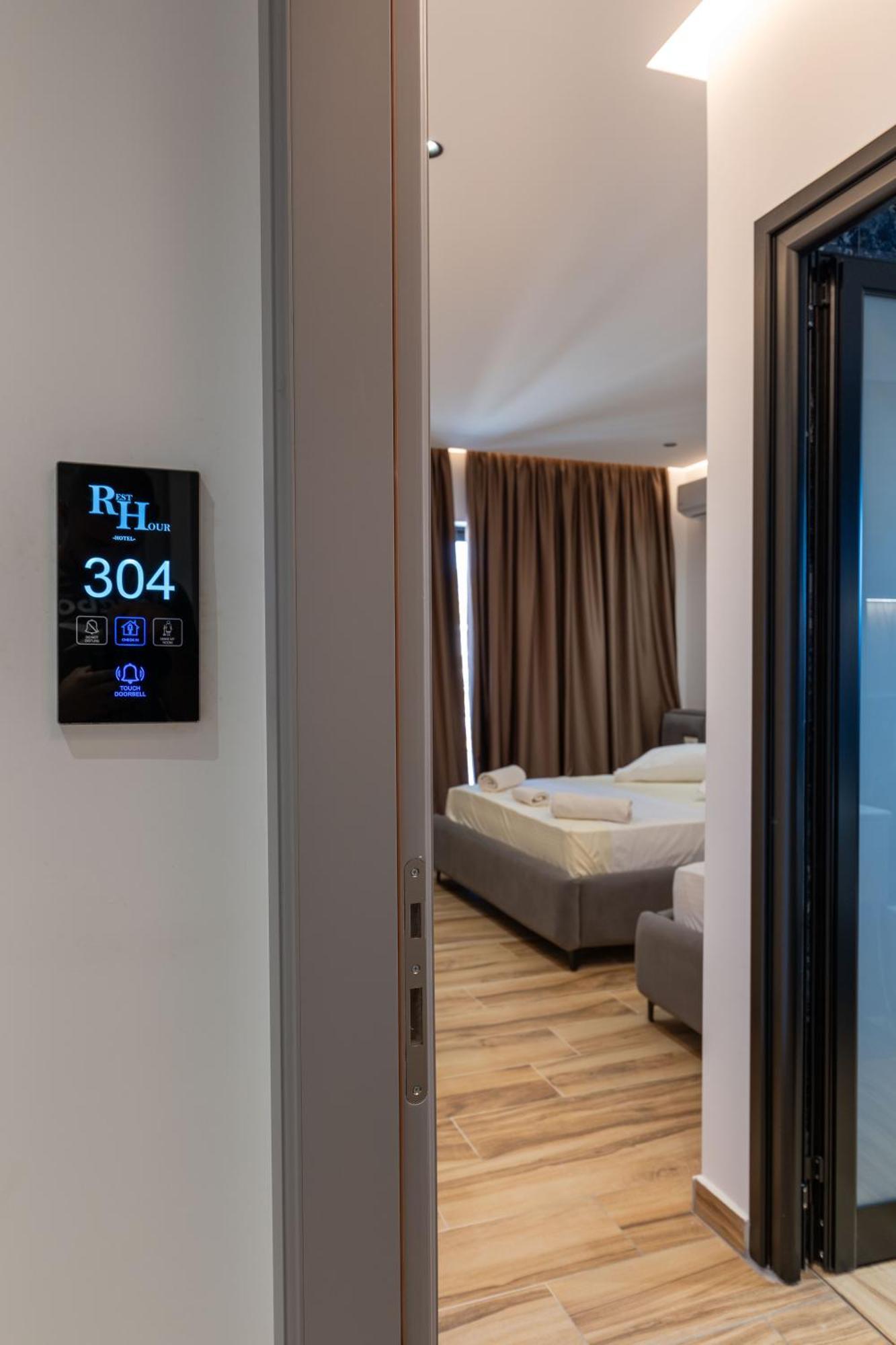 Rest Hour Hotel Εξαμίλιο Εξωτερικό φωτογραφία