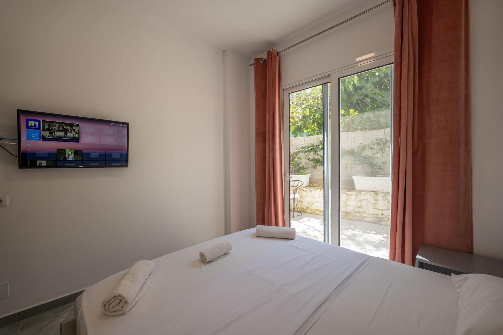 Rest Hour Hotel Εξαμίλιο Εξωτερικό φωτογραφία